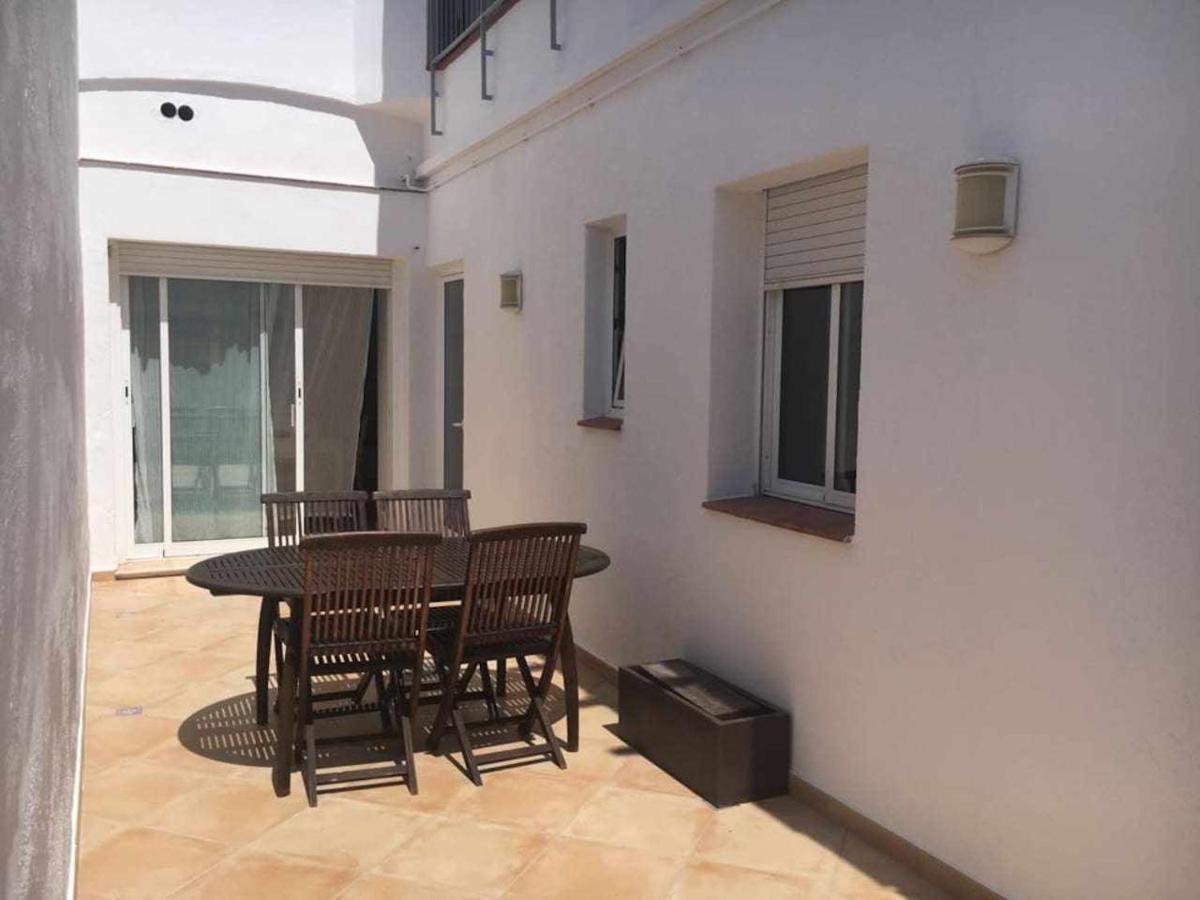 Nice And Quiet Flat In Premia De Mar Hutb Exterior photo